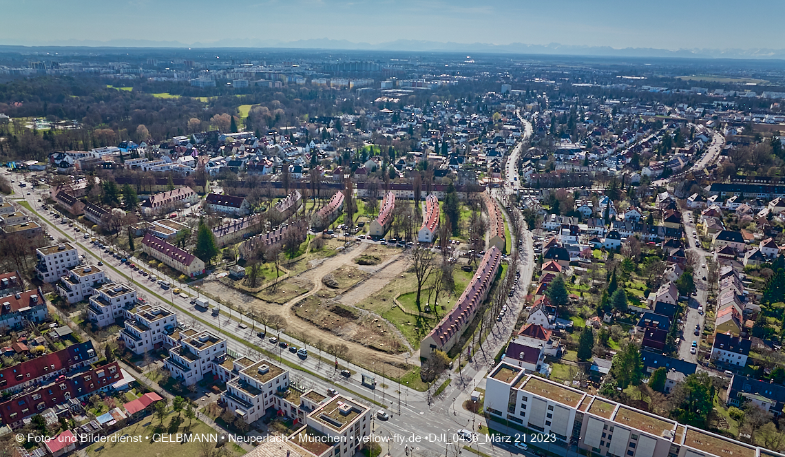 21.03.2023 - Luftbilder von der Baustelle Maikäfersiedlung in Berg am Laim